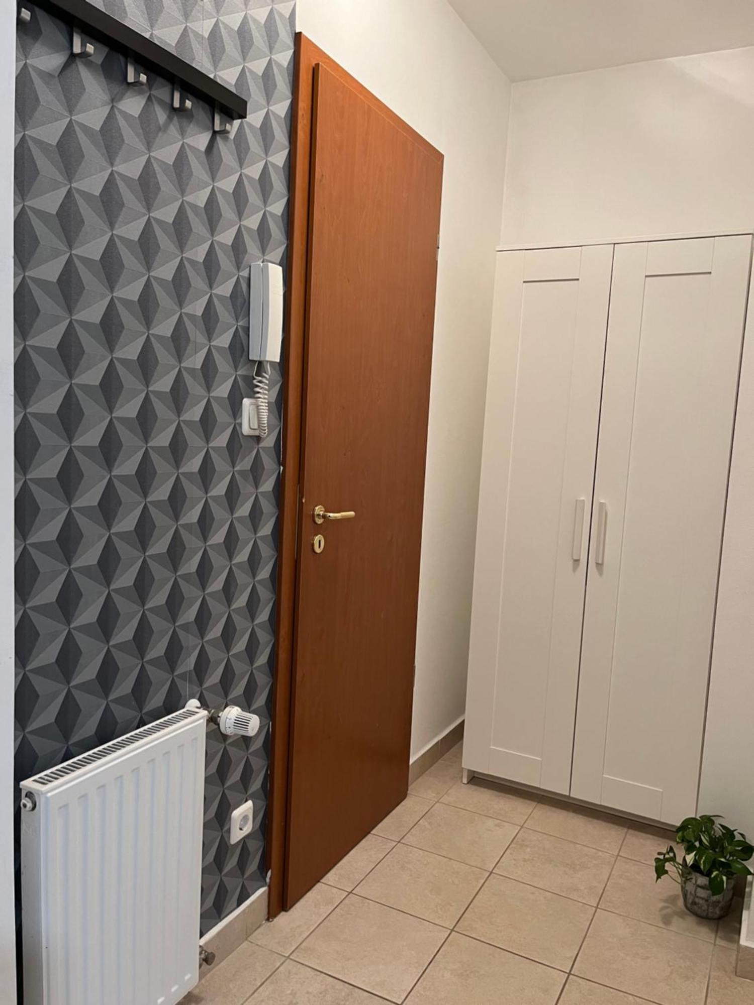 Downtown Rose Garden Apartments Whit Garage Opcional Budapest Exterior foto
