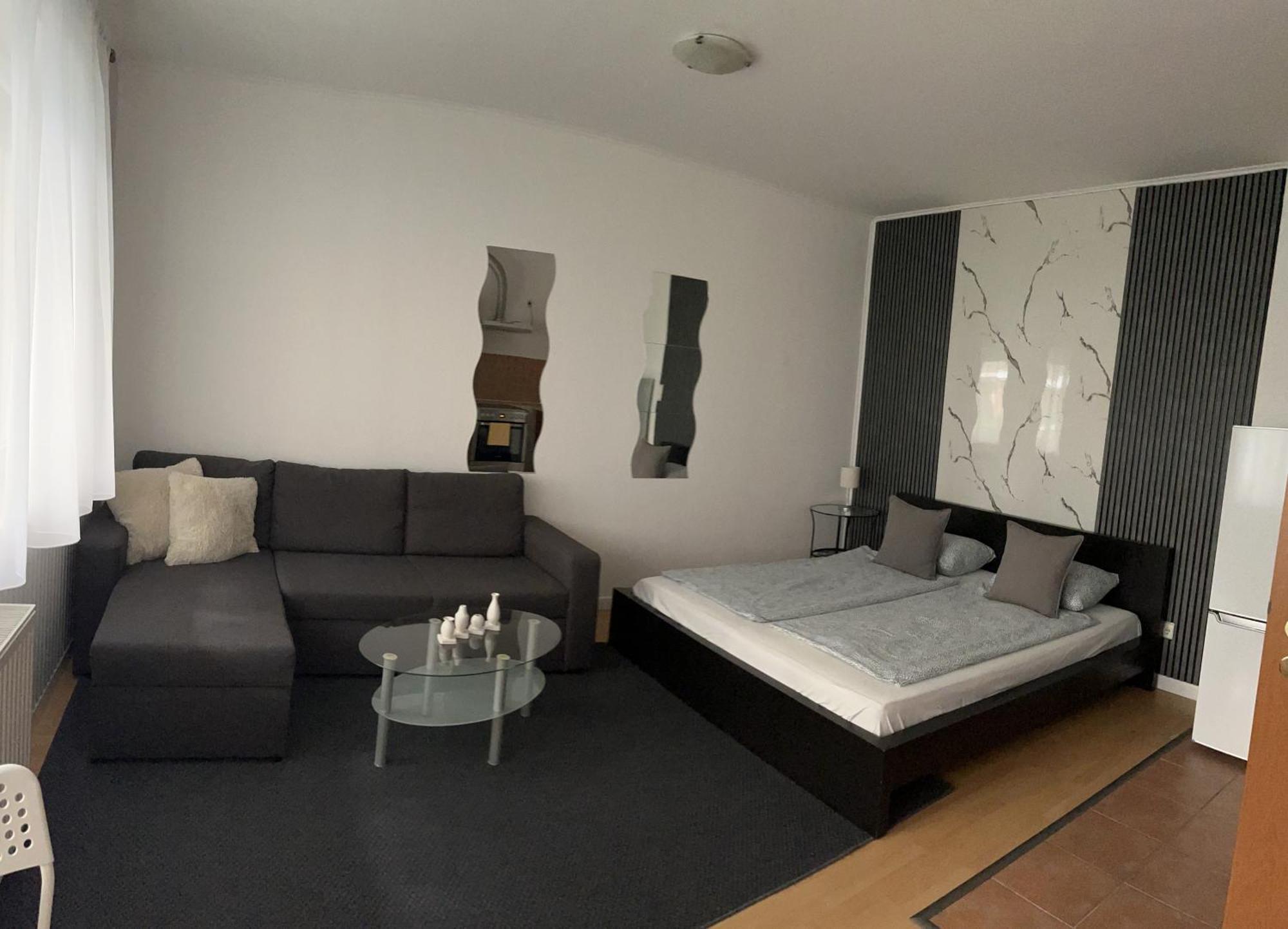 Downtown Rose Garden Apartments Whit Garage Opcional Budapest Exterior foto